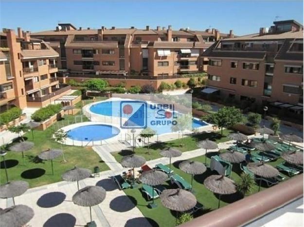 Precioso piso en venta de 4 dormitorios en la zona de Navalcarbon de Las Rozas