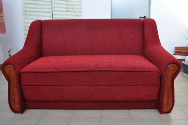 VENDEMOS  SOFAS-CAMA TOTALMENTE NUEVOS 270 euros