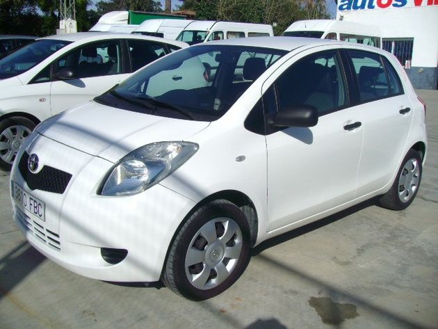 TOYOTA YARIS 1.4