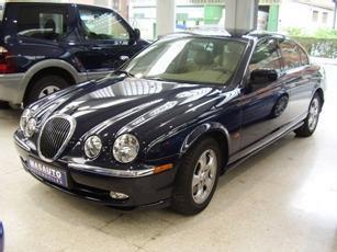 Jaguar S-TYPE 3.0i Executive '01 en venta en Basauri