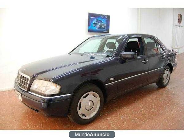 Mercedes-Benz C 180  Elegance  --NACIONAL--