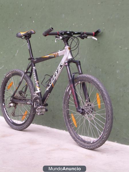 montan-bike muy poco uso,gama media-alta