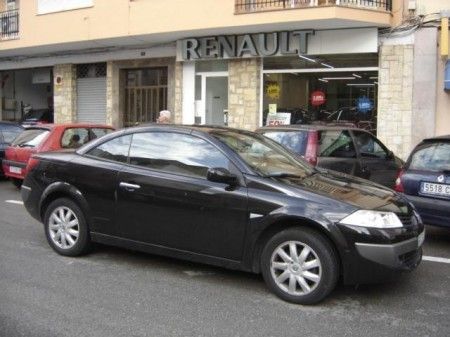 RENAULT MEGANE COUPÉ 1.6 16V 110CV - Islas Baleares