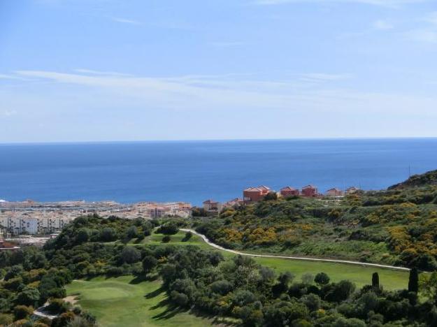 Ático de lujo con vistas al mar y la Costa Del Sol