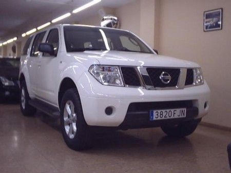 NISSAN PATHFINDER  2.5DCI LE - Barcelona