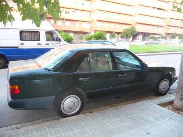 Vendo coche Mercedes 300 E