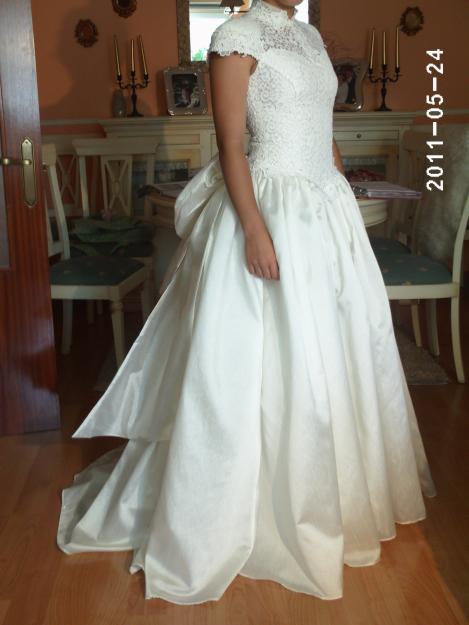 VESTIDO DE NOVIA  DE SHANTUNG Y GUIPUR .T36-38