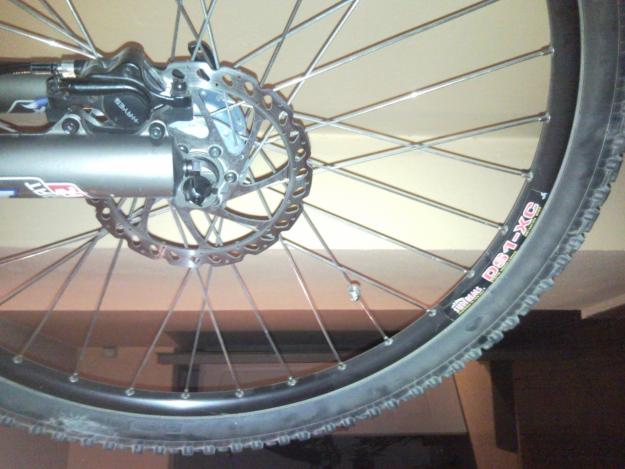 VENDO LLANTAS PARA MTB SUN RIMS DS1-XC DISC. CON CUBIERTAS NOKIAN