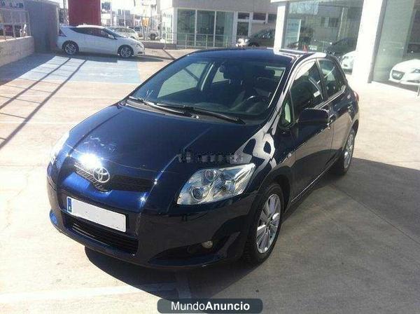 Toyota Auris 2.0 D4D Sol