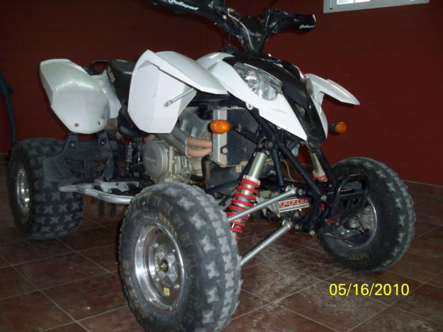 Vendo  quad o cambio por moto enduro 2008