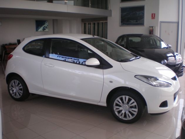 MAZDA MAZDA2 1.4 CRDT Style 3 Puertas