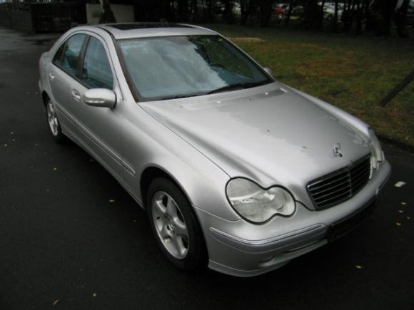 Venta de coche Mercedes C270 Cdi '01 en A Coruña