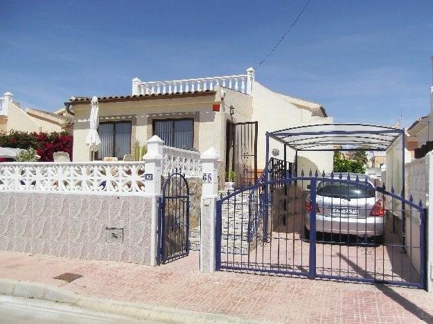 Chalet en venta en Playa Flamenca, Alicante (Costa Blanca)