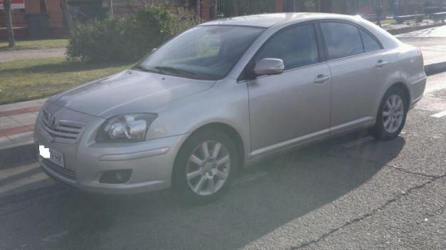 TOYOTA AVENSIS 2.2 D4D SOL