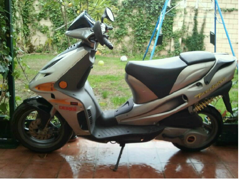 Derbi predator casi nueva por 400 €