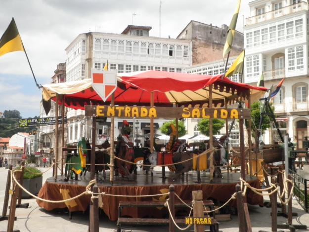 fabricante de juegos , ferias y medievales... carruseles, norias, sillas voladoras, barcas