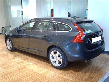 Volvo v60 d3 momentum