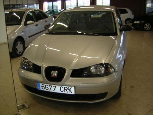 Venta de coche Seat IBIZA 1.9 TDI 100CV '04 en Lleida