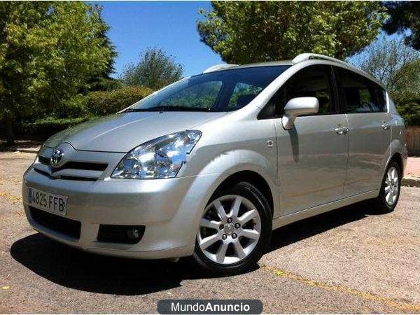 Toyota Corolla Verso 2.2D4D Sol