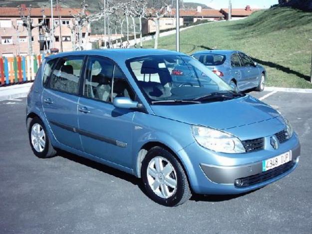 Venta de coche Renault Megane Scenic '05 en Santurtzi