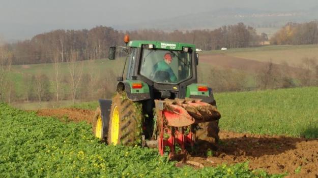 Regalo de mi tractor JOHN DEERE 6610 + charrue