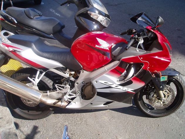 Honda CBR 600 (DE PARTICULAR)