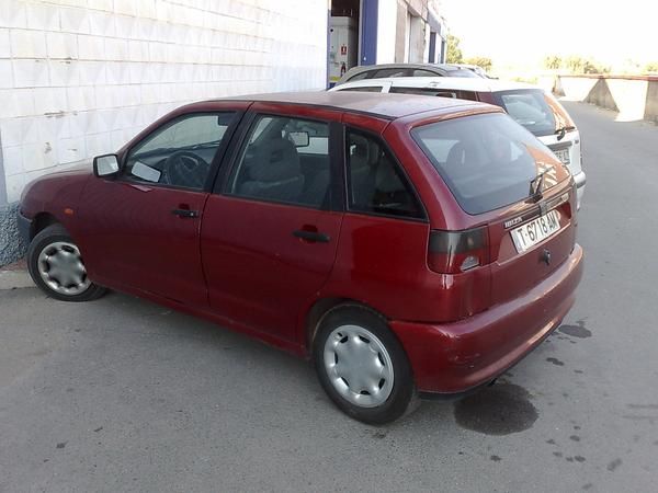 seat IBIZA 1.9 TD 80 cv 5 PUERTAS