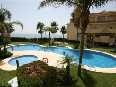 Apartamento con 3 dormitorios se vende en Benalmadena Costa, Costa del Sol