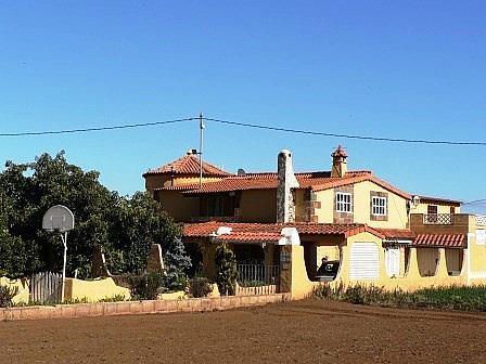 Casa en Vega de San Mateo