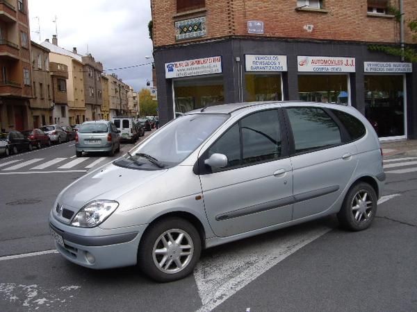 RENAULT MEGANE SCENIC 1,9 DCI DE 105 CV FAIRWAY