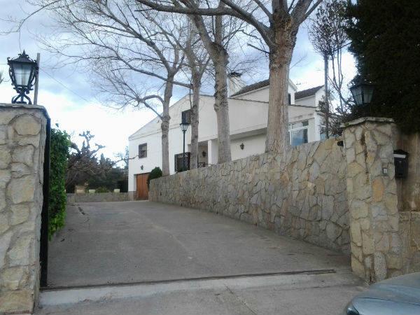 Chalet en Venta. 4 Dormitorios. 10000 m2. 200 m2c. Chalet de 200 m2 i 10000 m2 de parcela. Jesús (Tortosa).