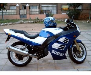 SUZUKI RF 600 R