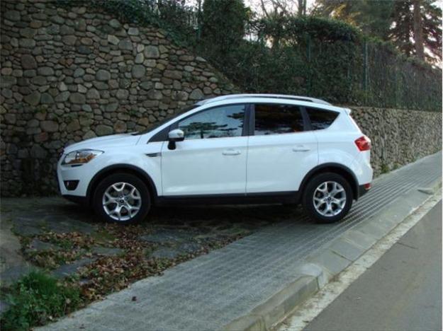 Ford kuga 2wd trend