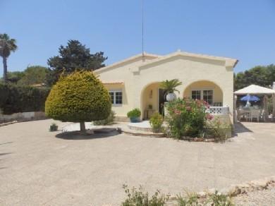 Chalet con 3 dormitorios se vende en La Zenia, Costa Blanca