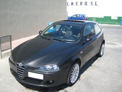 ALFA ROMEO 147 1.6  IMPRESSION - SEVILLA