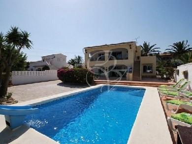 Chalet con 5 dormitorios se vende en Moraira, Costa Blanca