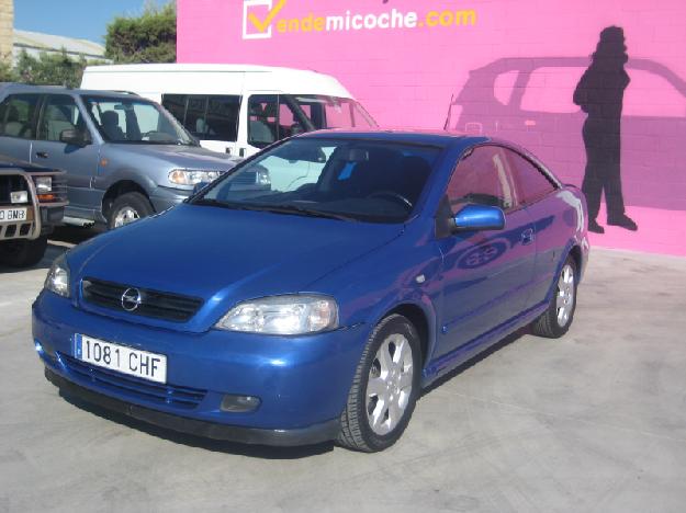 Opel Astra 1.8 16v Bertone, 2.700€