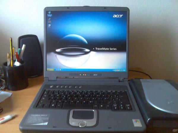 Vendo portatil Acer Travelmate 2001LC