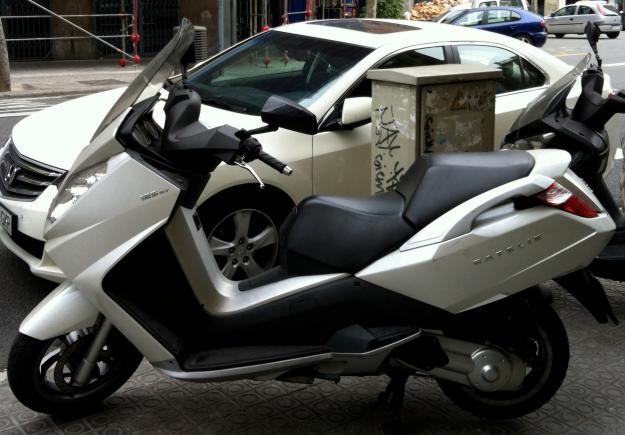 PEUGEOT SATELIS 125cc + CANDADO ABUS