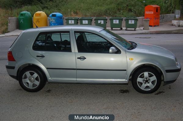 Volkswagen Golf 1.9 TDI 5V, 5 puertas y Peugeot 306 XR 1.9 diesel