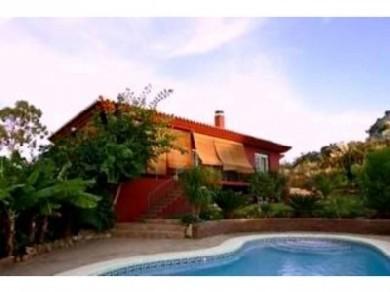 Chalet con 5 dormitorios se vende en Benalmadena Pueblo, Costa del Sol