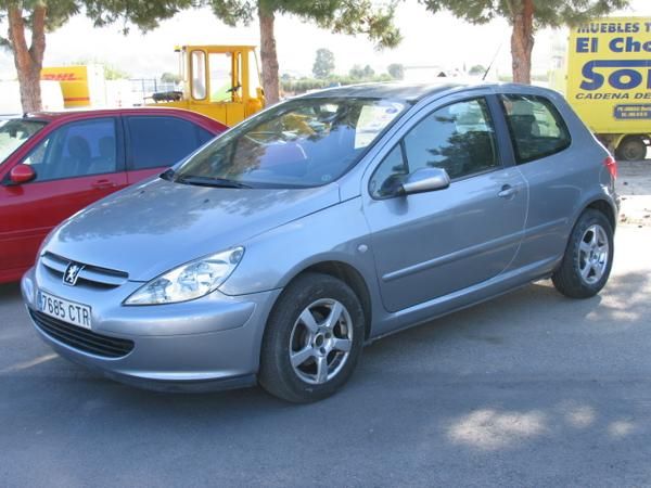 PEUGEOT 307 1.4 i 90 CV DEL AÑO 2.004