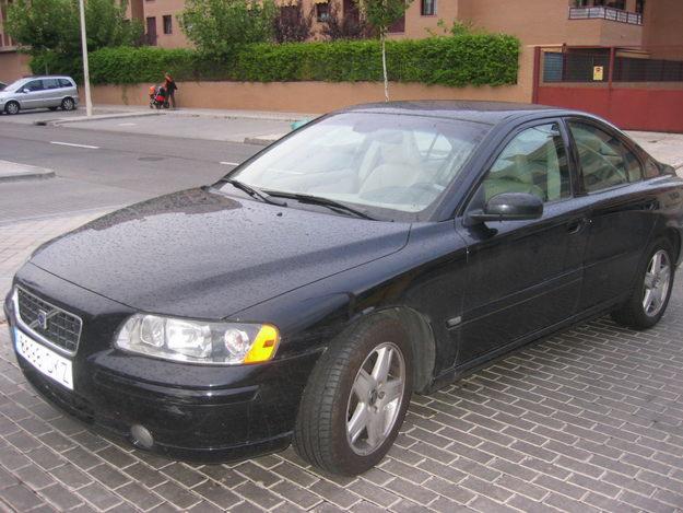 Vendo VOLVO S60 163cv año05 GTIA OF. EXTENDIDA HASTA2010