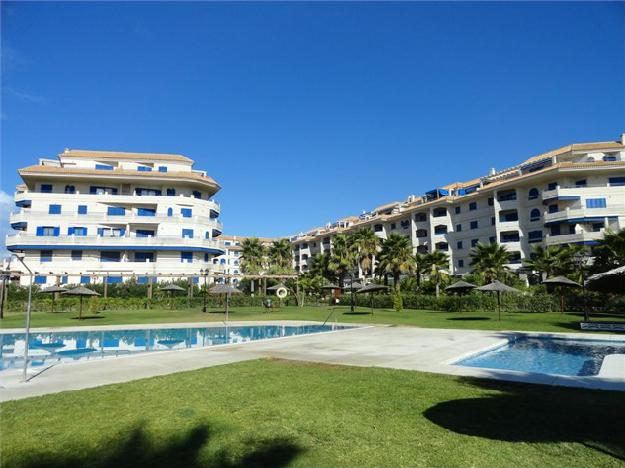 Apartamento en primera linea de playa, San Luis de Sabinillas, Costa del Sol