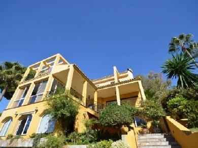 Chalet con 6 dormitorios se vende en Malaga, Costa del Sol