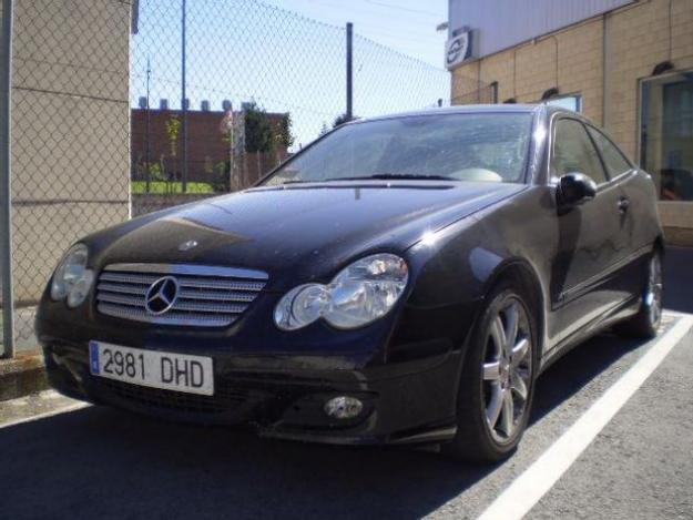 Comprar coche Mercedes C 220 CDI Sportcoupe SportEdition Coupé  EUR 27.000,- '05 en Vitoria