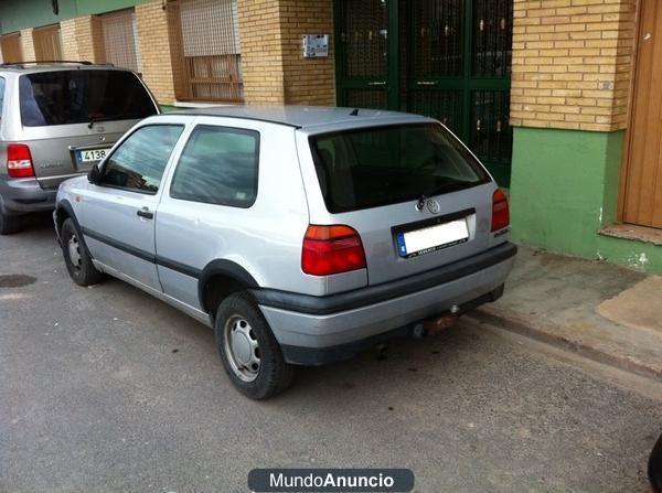 Vendo Volkswagen Golf