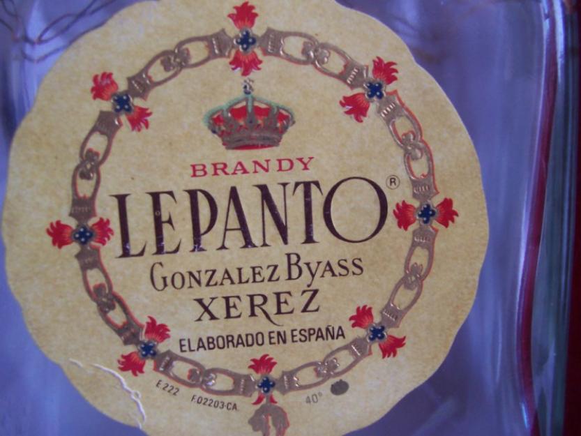 Botella vacía Brandy Lepanto