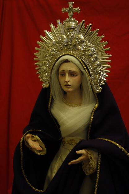 Imagen de Virgen Dolorosa de vistir. Figura de unos 65 cm completa