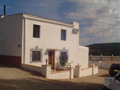 3b  , 2ba   in Ayora,  Valencia And Costa del Azahar   - 99000  EUR